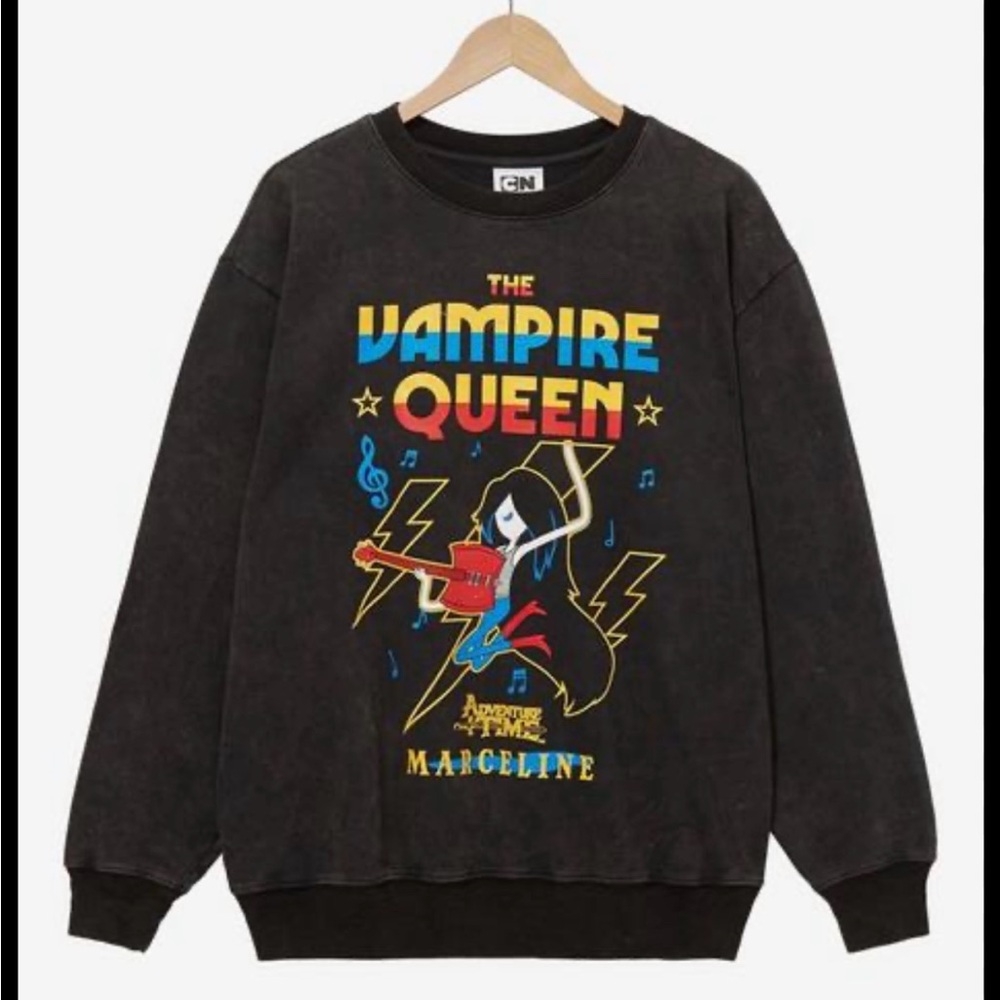 Vampire Queen Graphic Sweater - Black